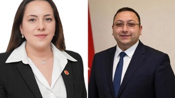 YENİ Partili Hazal Koçtan AK Partili Dündar Ziya Gültekine duygusal veda