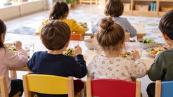 Çinde 247 çocuğun zehirlenmesiyle ilgili davada anaokulu yöneticisine müebbet hapis 
