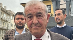 Eskişehirde Muhtarlar Gününde acı kayıp: Orta Mahalle Muhtarı Erol Erdal Gürdoğan evinde geçirdiği kalp krizi sonucu öldü