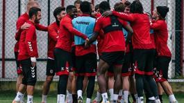 Galatasaray kazandı, Samsunspor Avrupayı garantiledi