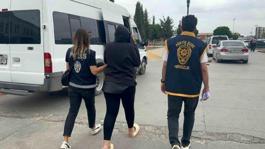 Masaj salonuna fuhuş baskını! 7 kadın kurtarıldı, çok sayıda fantezi ürün ele geçirildi