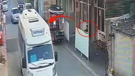 Bindiği dolmuştan ateş açıp husumetlisini vurdu; o anlar kamerada