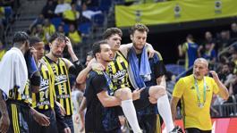 Fenerbahçe Bekoda korkutan sakatlık! Maça devam edemedi