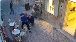 İş insanına silahlı saldırı kamerada! Bir anda yere yığıldı