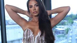 Demet Özdemirin güzelliği genetikmiş! Ablasıyla pozu çok konuşuldu