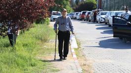 En yaşlı aday "Filozof hurdacı" bastonuyla YKSye girdi