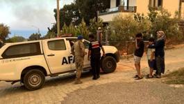 Seferihisarda alevler evlere yaklaştı! 1 mahalle tahliye edildi
