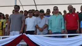 Yılmaz Erdoğanın Futbol Sahası Açılışına Ünlü Katılım