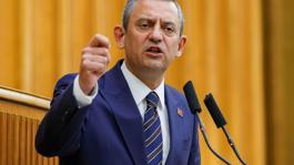  Özelden CHP kurultay davasının ertelenmesine ilk tepki
