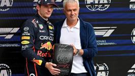 Büyük Britanya GPsinde Pole pozisyonu Max Verstappenin! Ödülü Jose Mourinho verdi