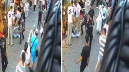 Sokakta yürürken tartıştığı 3 kişi tarafından sopa ve tekmelerle darbedildi