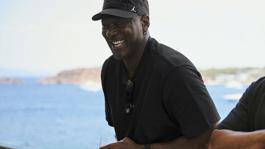 Michael Jordanın Yunanistanda bıraktığı bahşişe çalışanlar bile inanamadı