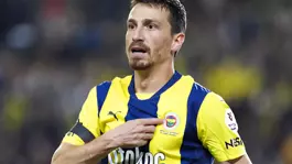 Mert Hakan Yandaş 2 yıllık imzayı atıyor