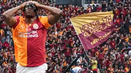 Galatasaray taraftarlarından UEFAya tepki