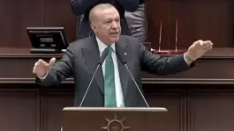 Cumhurbaşkanı Erdoğan Devrim dedi, bütün salon ayağa kalktı