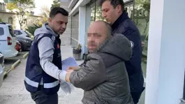 Eşine ütüyle vurduktan sonra çocuklarını da darbetti