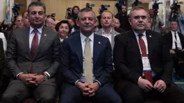 CHPde 3 saatlik İmralı toplantısı sona erdi