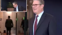 İngiltere Başbakanı Starmer düşmekten son anda kurtuldu