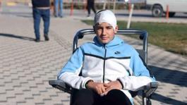 Okul arkadaşı taşla kafasını parçaladı! Tahliye edilen çocuğun paylaşımı çıldırttı