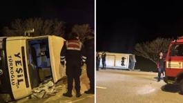 Önce çarptı sonra devrildi! 11 kişi yaralandı