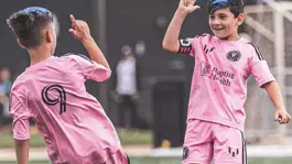 Messi ve Luis Suarezin çocuklarından duygulandıran kare