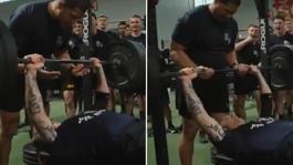 143 kiloyu kaldıran bakandan sert uyarı: Şişman asker istemiyorum