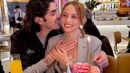 Nilperi Şahinkaya, sevgilisinden ne istediğini, doğum günü pastasına yazdırdı