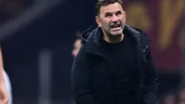 Tur atlayan Galatasarayda taraftarlardan Okan Buruka büyük tepki