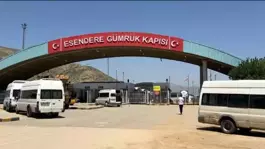 İran sınırındaki Esendere Sınır Kapısında geçişlere kısıtlama getirildi