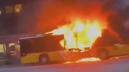 Avrupayı sarsan facia! Yolcu, otobüste kendisiyle birlikte olanları da yaktı