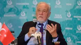 Yoğum bakımda yatan İlber Ortaylıdan haber var! Ailesi konuştu