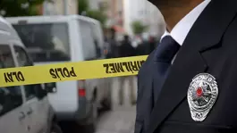 Emekli başkomiser başından vurulmuş halde bulundu