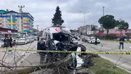 Vakaya giden ambulans kaza yaptı, ölü ve yaralılar var