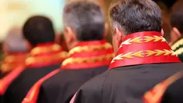 HSKdan sürpriz kararname! 12 hakim ve savcının görev yeri değişti