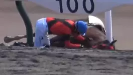 Bir an bile tereddüt etmedi! İnsanlık ölmemiş dedirten görüntü