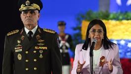 Venezuela Geçici Devlet Başkanı Rodriguez, Savunma Bakanı Lopezi görevden aldı