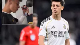 Telefon duvar kağıdı bomba! Her gören Aferin Arda! diyor