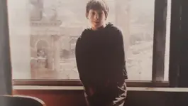 Bu karedeki çocuğu şimdi dünya tanıyor