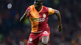 Osimhenden Galatasaray taraftarını mest eden hareket