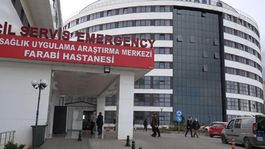 Bıçaklı kavgada yaralandı, kaldırıldığı hastanede tabancayla vuruldu