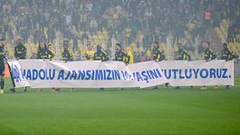 Sahaya çıkan Fenerbahçeli futbolculara sürpriz karşılama