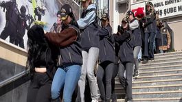 Eskort siteleri üzerinden kadın pazarlayanlara operasyon! 9 kişi tutuklandı