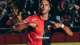 23 yaşındaki futbolcu eşcinsel olduğunu açıkladı