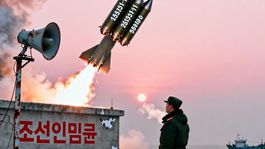 Dünyaya rahat nefes almak haram! 10 futbol sahasını küle çevirecek yeni silah ateşlendi