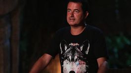 Acun Ilıcalı’dan kızlarıyla aile pozu