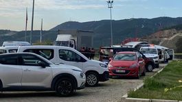 İzmirde araçta kadını silahla öldüren şüpheli intihar girişiminde bulundu