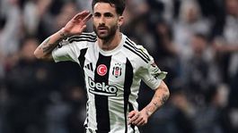 Beşiktaştan kaçar gibi giden Rafa Silva rezil rüsva oldu