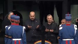 Lucescu’nun cenazesine katılan Türk taraftarlar Fatiha okudu 