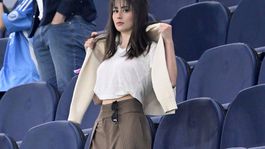 Dün yine maça gitmiş! Duru Naymandan Arda Gülere tam destek