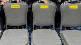 Soğuk savaş devam ediyor! Aziz Yıldırım, Ali Koçla kendisine ayrılan koltuğa oturmadı